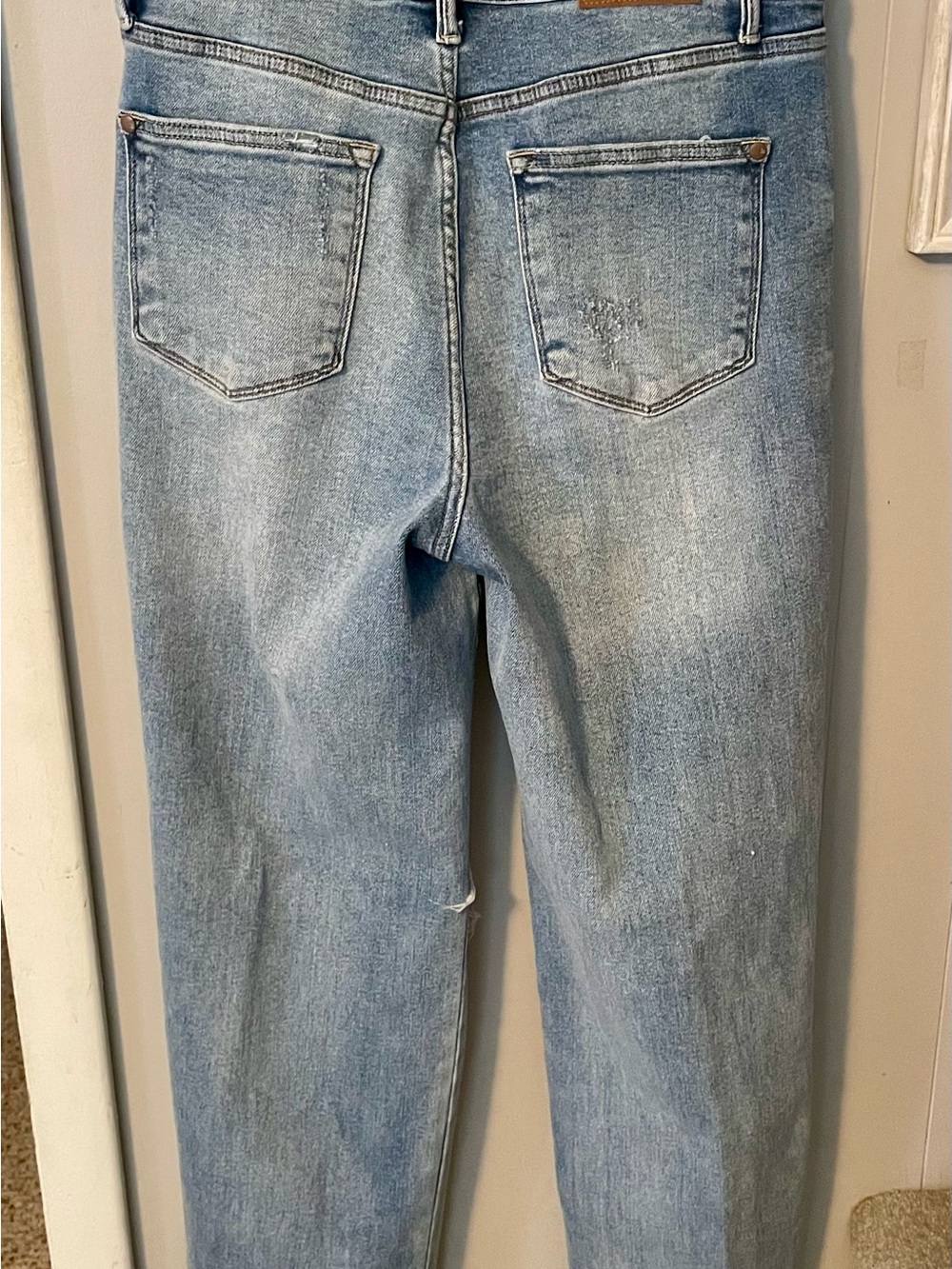 Judy Blue Light Wash Straight Leg Jeans